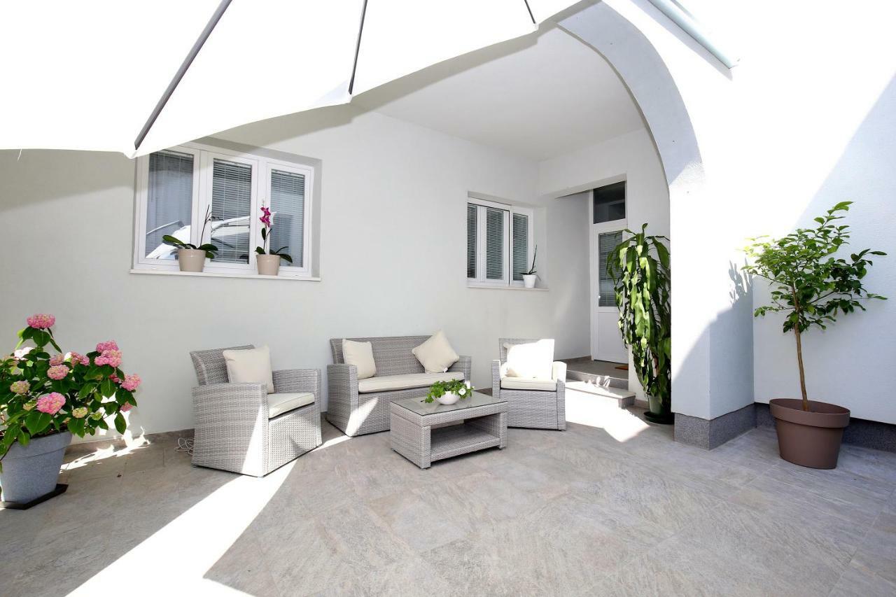 Apartments Ines มูร์แตร์ ภายนอก รูปภาพ