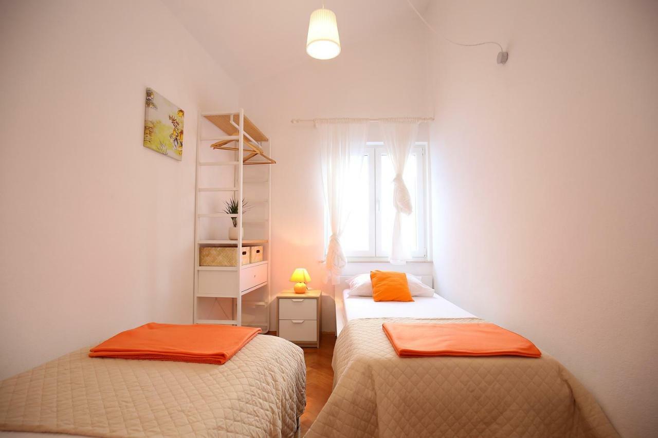 Apartments Ines มูร์แตร์ ภายนอก รูปภาพ