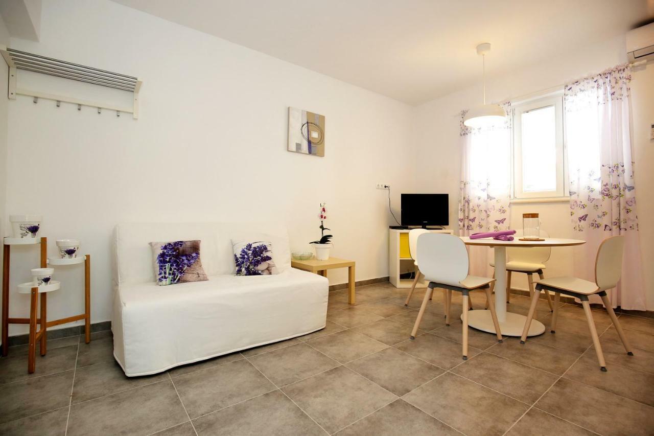 Apartments Ines มูร์แตร์ ภายนอก รูปภาพ